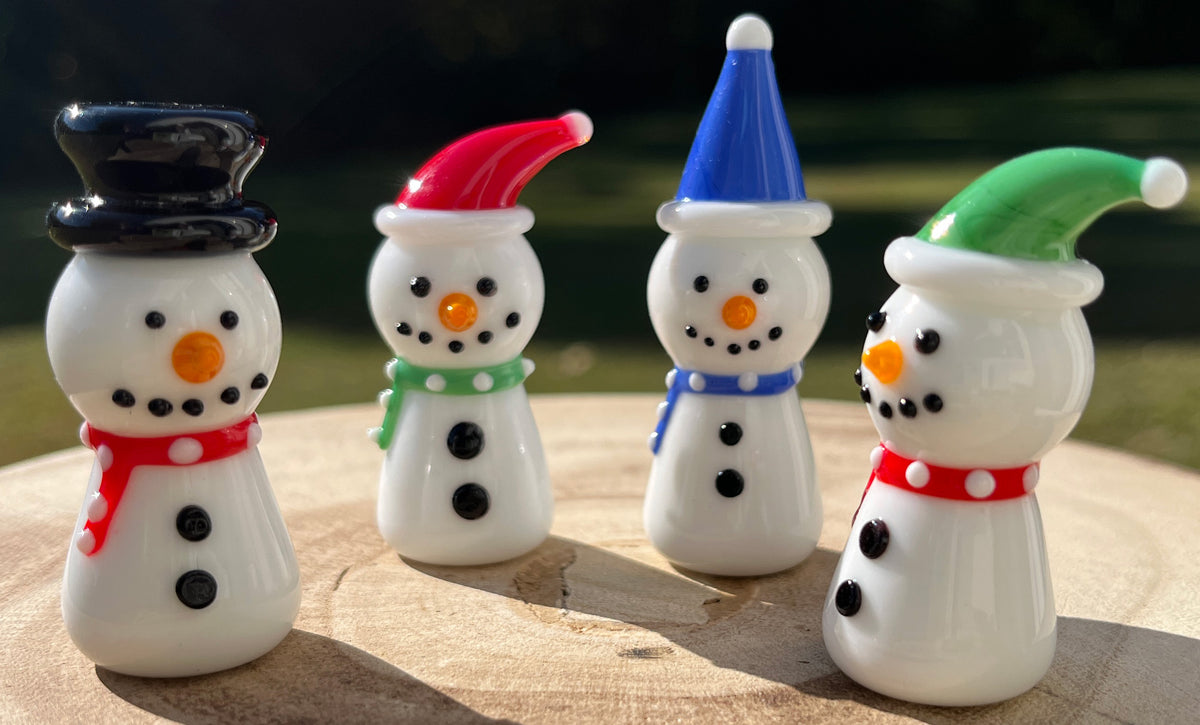 Glass Figurine Sitter Collectible - SNOWMAN