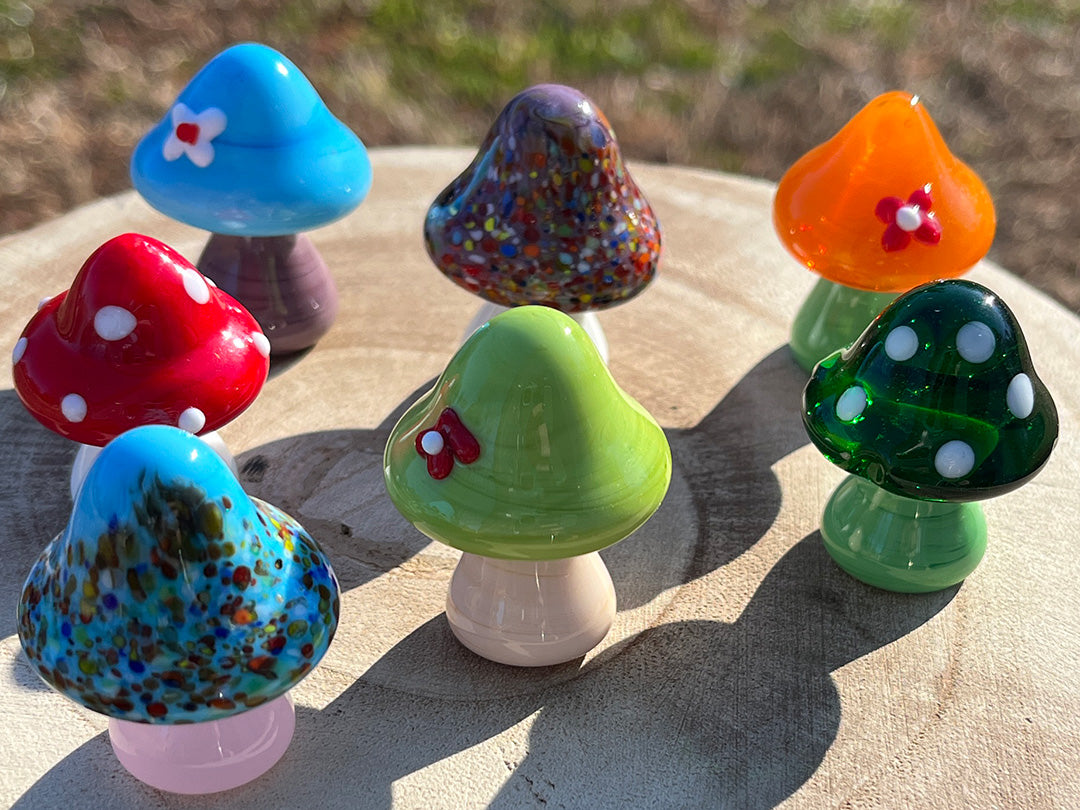 Glass Figurine Sitter Collectible - MUSHROOM